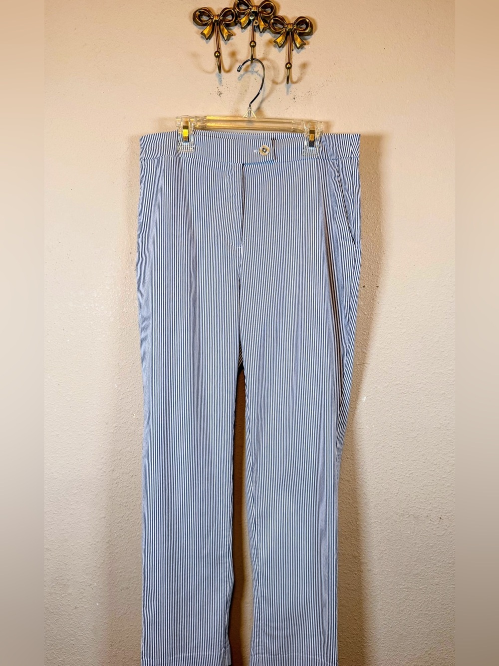 Zac & Rachel Light Blue and White Pinstripe Seersucker Women's Trousers. Size 10